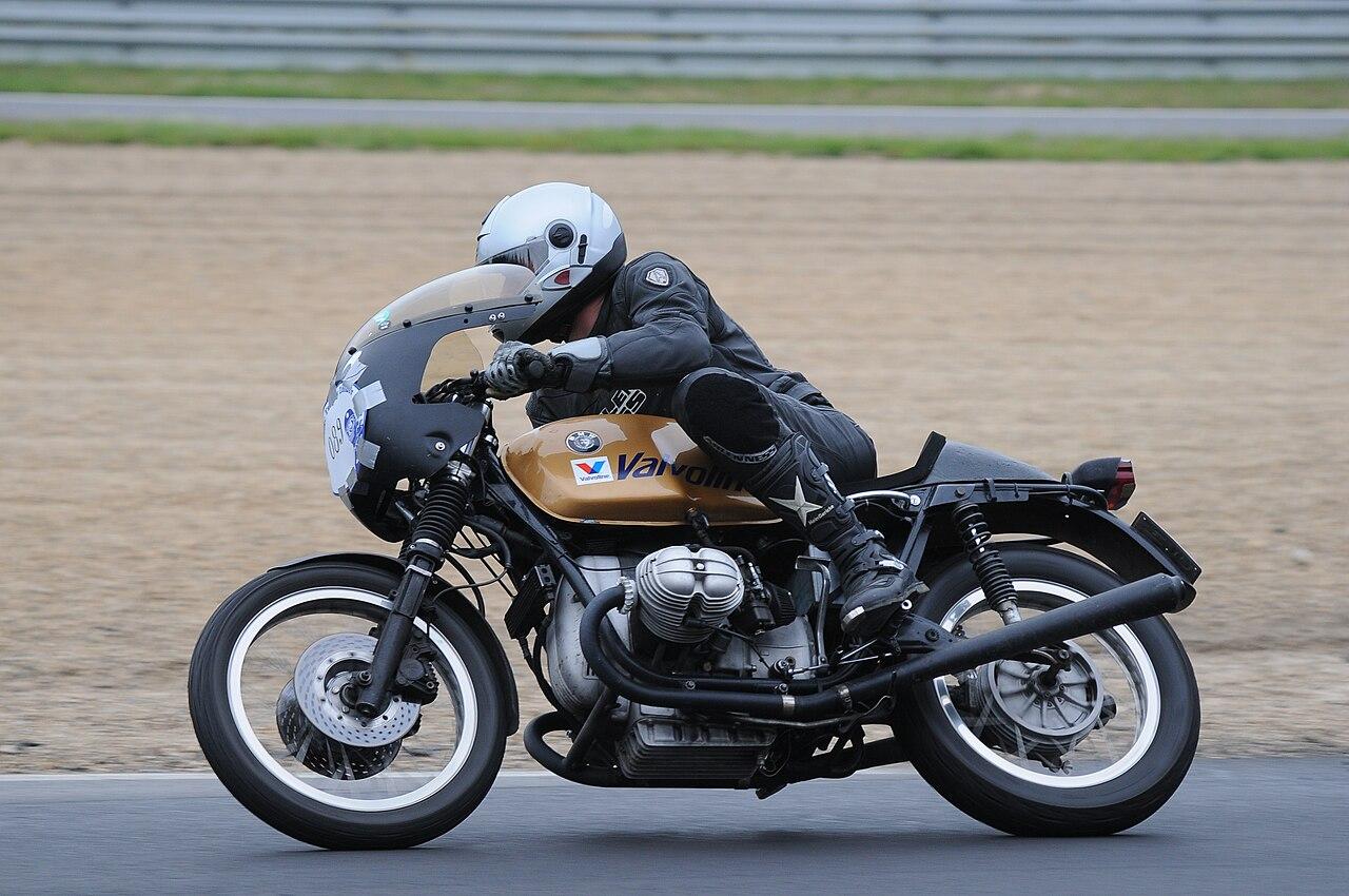 MotoGP数据看板:用指标读懂一支队伍(规则判罚视角)